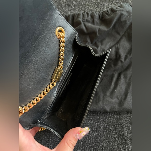 Gorgeous Yves Saint Laurent cross body bag black with gold accessory - Picture 10 of 13